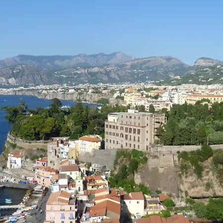 B&B Sorrento Central 3* Sorrent