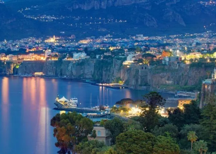 B&B Sorrento Central Hotel 3*